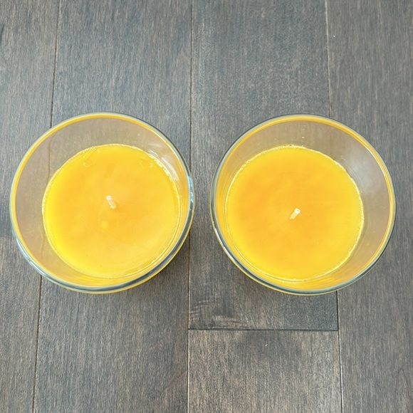 GLADE 2-in-1 Candle Air Freshener, Clean Linen/Sunny Days, 3.4 Ounce, Set of Two - Picture 3 of 8